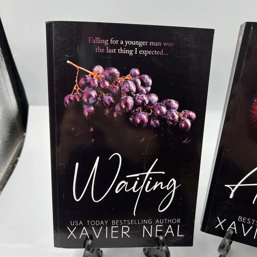 Xavier Neal Waiting & Aleatory‎ Older Woman Younger Man Romance Books Paperback